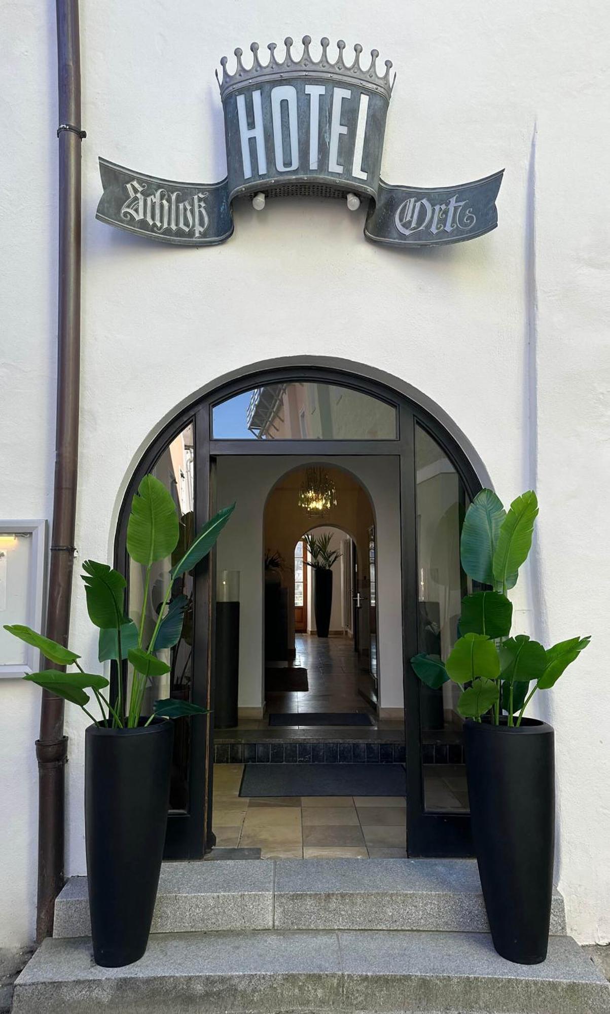 Schloß Ort Hotel